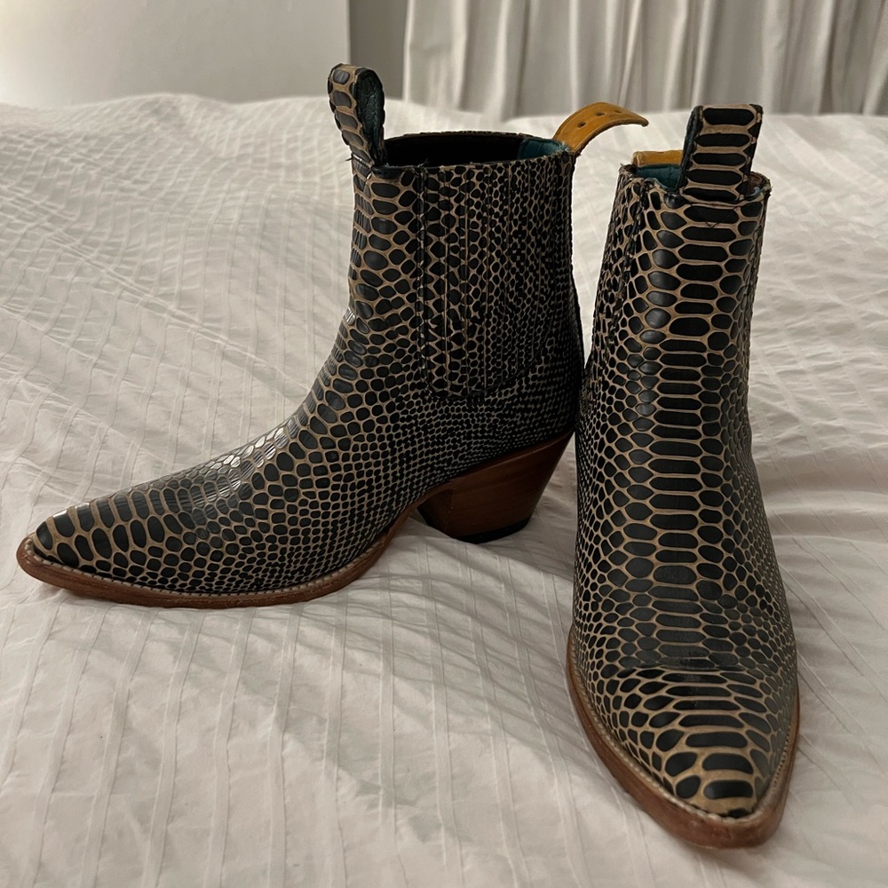 PS KAUFMAN no.1001 freeway chelsea boot black twister (women’s)